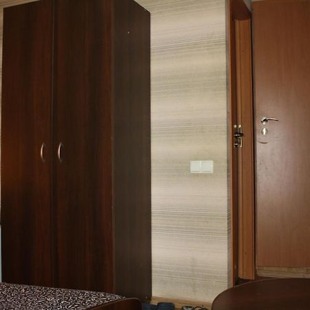 Комната Гостиничного Типа, Алчевских 24 Charkov Buitenkant foto